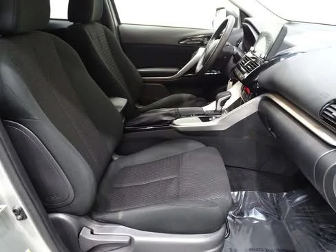 2023 Mitsubishi Eclipse Cross - Image 8 of 18