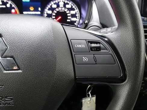 2023 Mitsubishi Eclipse Cross - Image 15 of 18