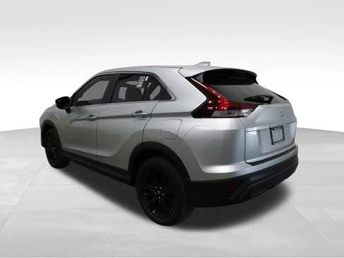 2023 Mitsubishi Eclipse Cross - Image 2 of 18
