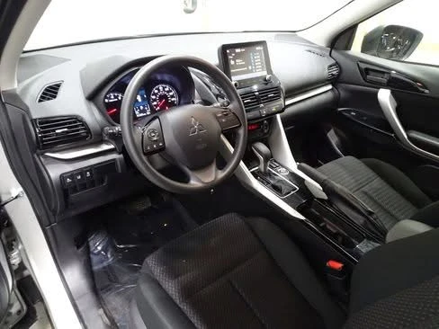 2023 Mitsubishi Eclipse Cross - Image 12 of 18