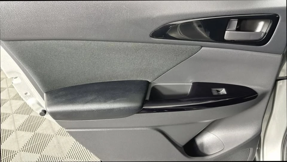 2023 Mitsubishi Eclipse Cross - Image 19 of 20