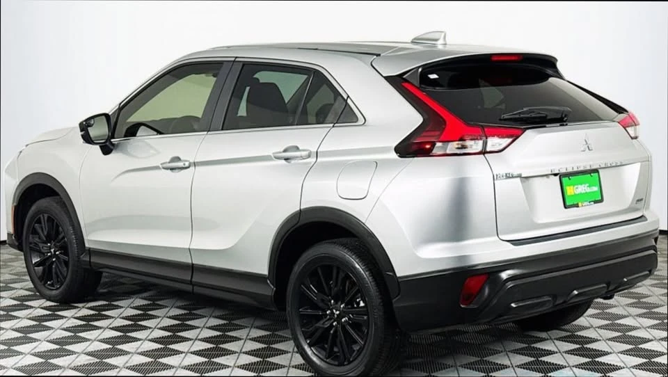 2023 Mitsubishi Eclipse Cross - Image 4 of 20