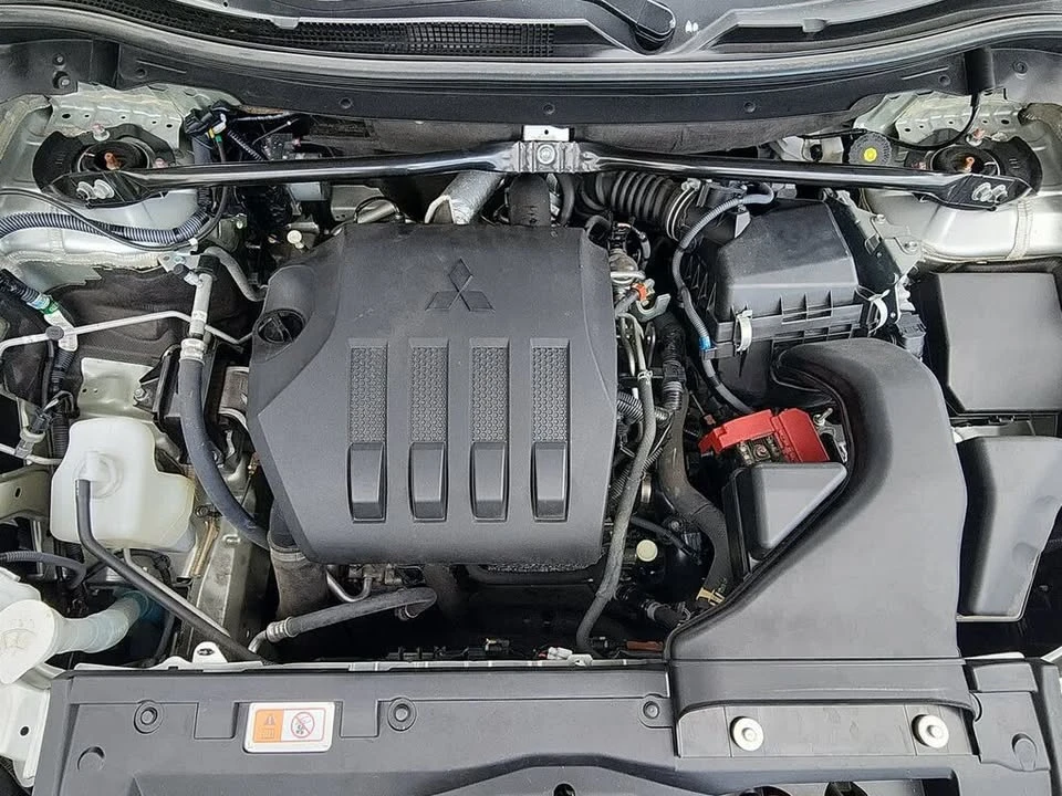 2023 Mitsubishi Eclipse Cross - Image 16 of 18