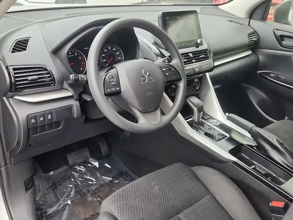 2023 Mitsubishi Eclipse Cross - Image 8 of 18