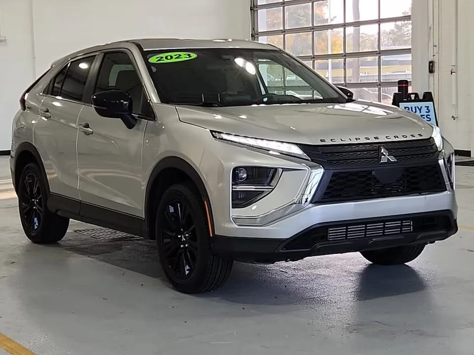 2023 Mitsubishi Eclipse Cross - Image 2 of 18