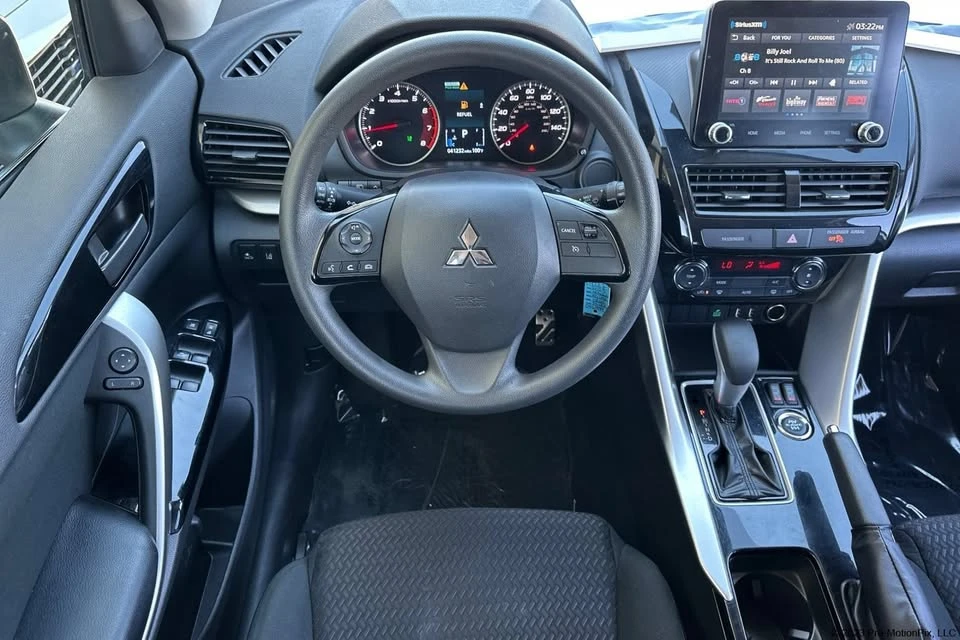 2023 Mitsubishi Eclipse Cross - Image 13 of 19