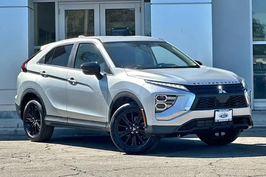 2023 Mitsubishi Eclipse Cross LE