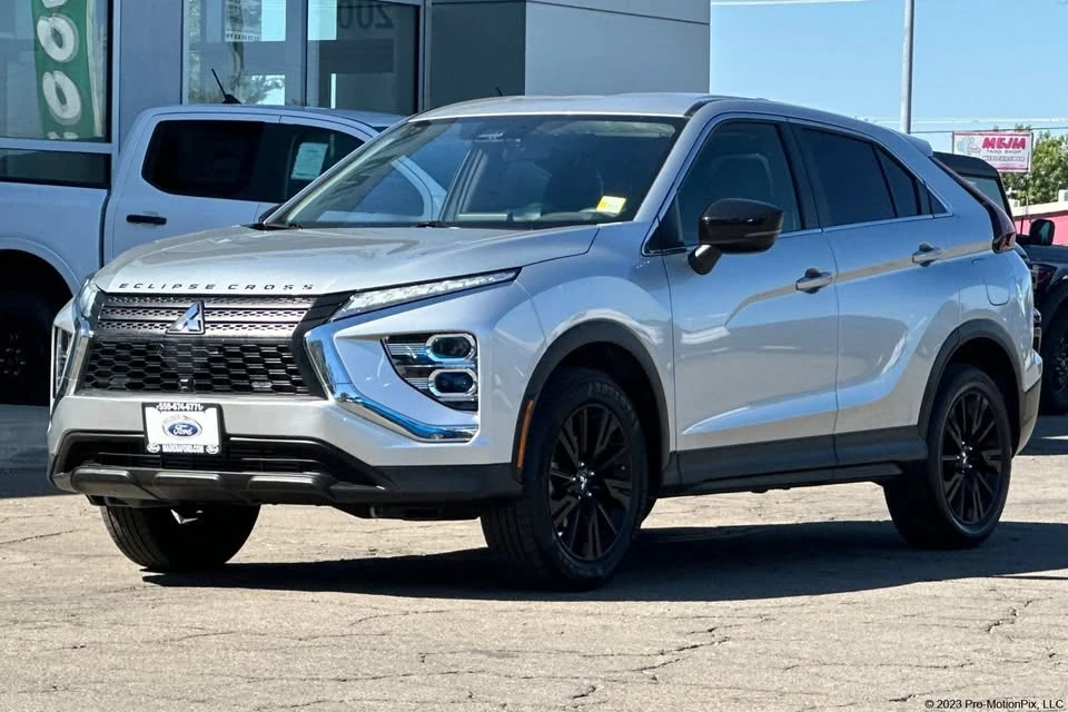 2023 Mitsubishi Eclipse Cross - Image 7 of 19