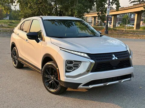 2023 Mitsubishi Eclipse Cross LE 4WD