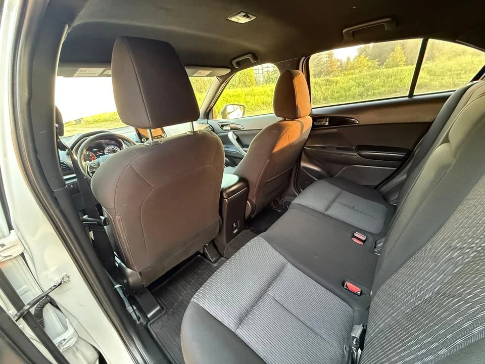 2023 Mitsubishi Eclipse Cross - Image 9 of 13