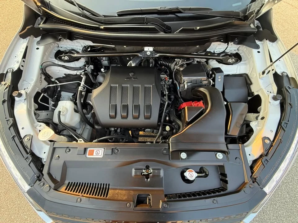 2023 Mitsubishi Eclipse Cross - Image 13 of 13