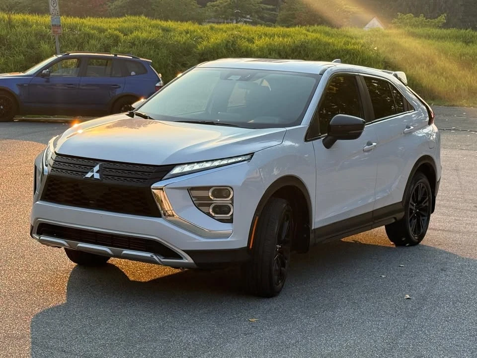 2023 Mitsubishi Eclipse Cross - Image 3 of 13