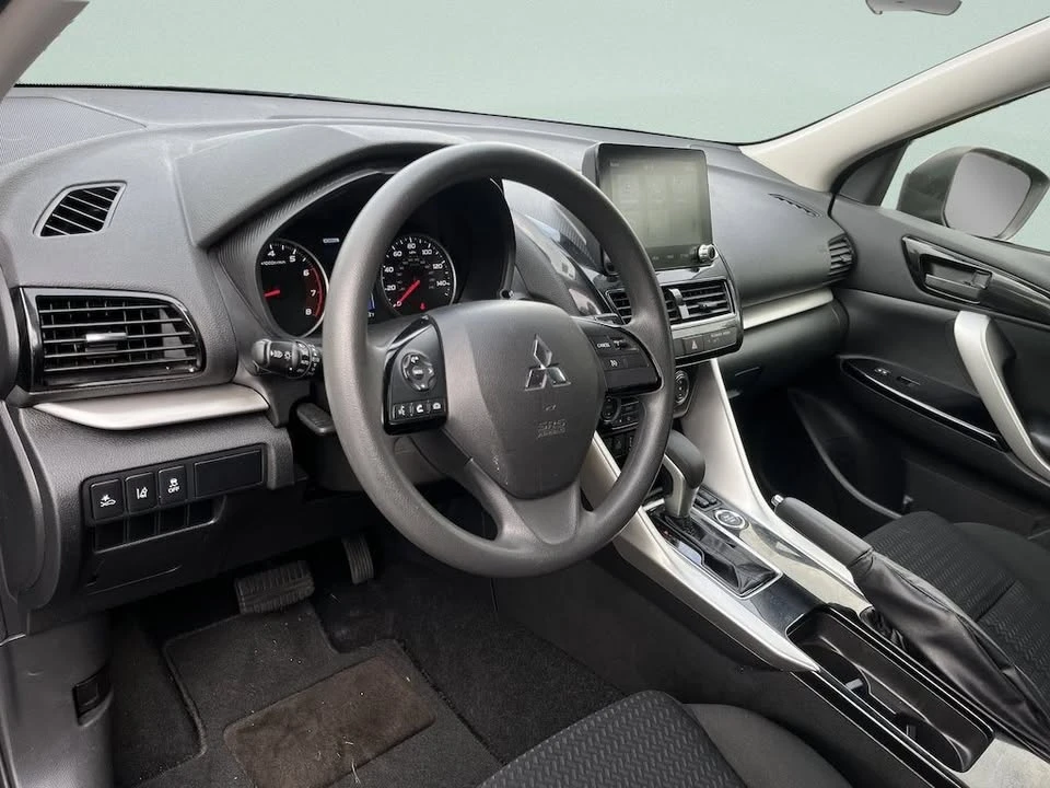 2023 Mitsubishi Eclipse Cross - Image 17 of 20