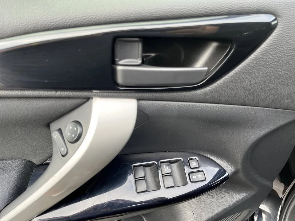2023 Mitsubishi Eclipse Cross - Image 18 of 20