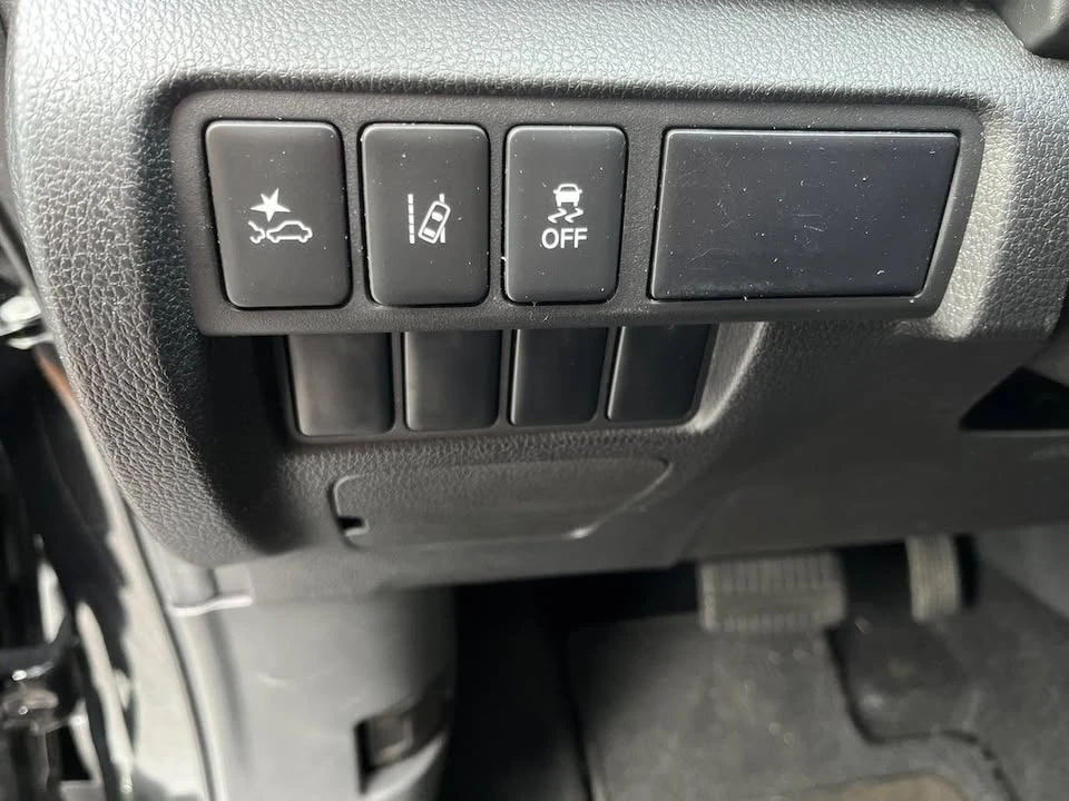 2023 Mitsubishi Eclipse Cross - Image 19 of 20