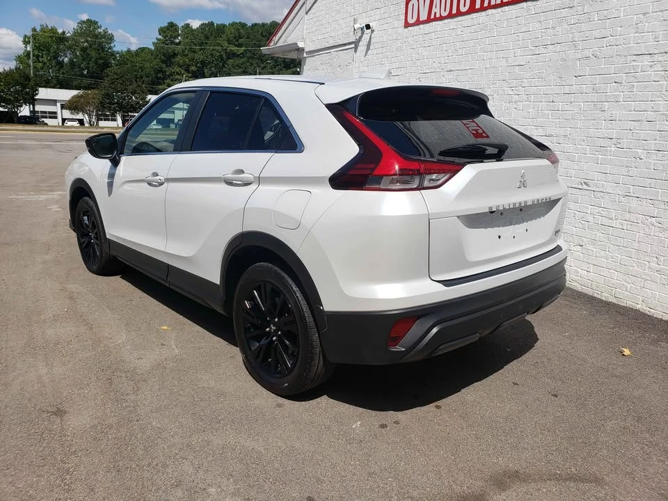 2023 Mitsubishi Eclipse Cross - Image 4 of 10