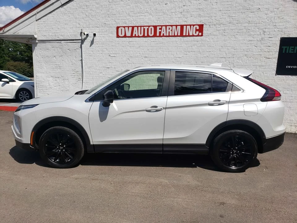 2023 Mitsubishi Eclipse Cross - Image 3 of 10