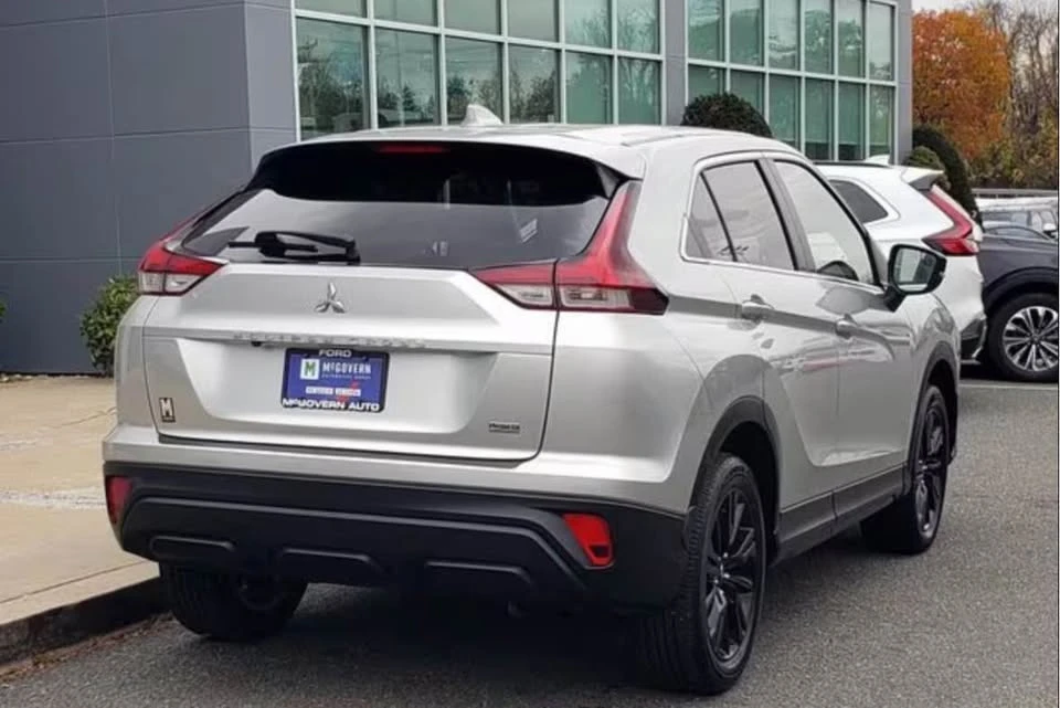 2023 Mitsubishi Eclipse Cross - Image 5 of 12