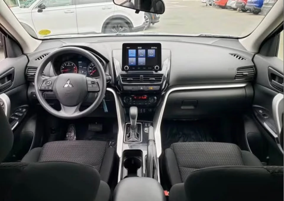 2023 Mitsubishi Eclipse Cross - Image 11 of 12