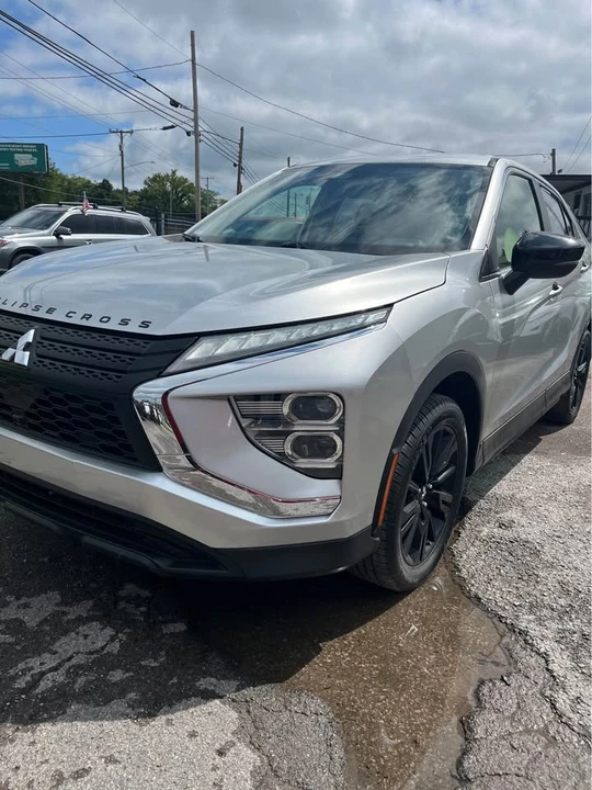 2023 Mitsubishi Eclipse Cross - Image 3 of 10
