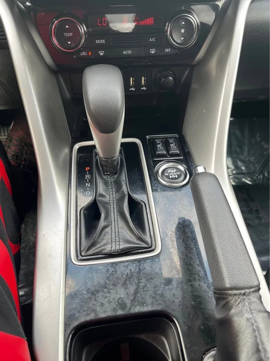 2023 Mitsubishi Eclipse Cross - Image 9 of 10