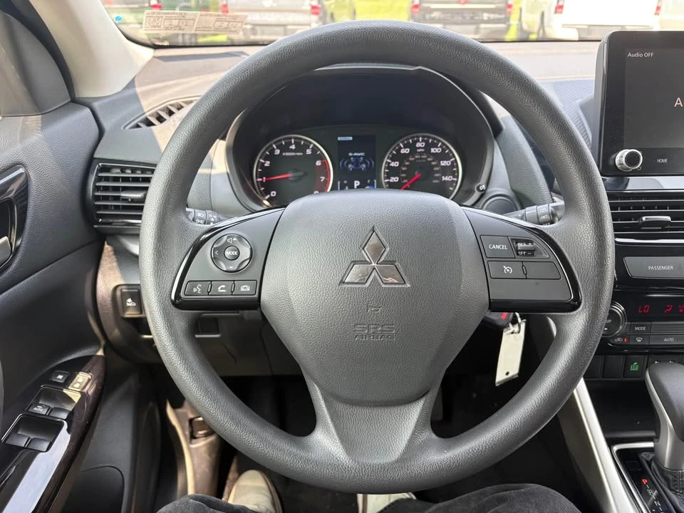 2023 Mitsubishi Eclipse Cross - Image 9 of 14