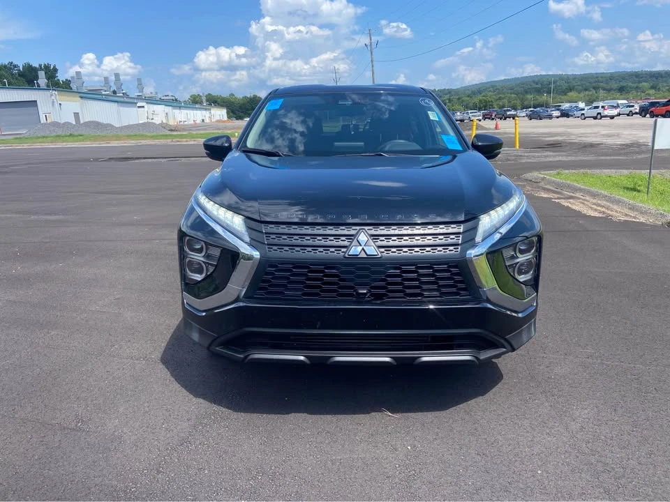 2023 Mitsubishi Eclipse Cross - Image 2 of 20