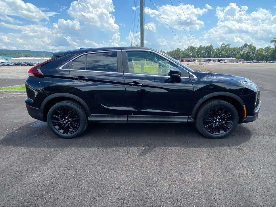 2023 Mitsubishi Eclipse Cross - Image 5 of 20