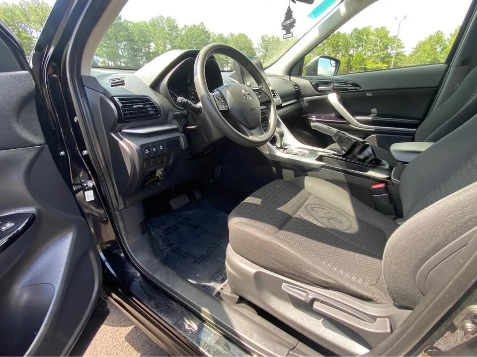 2023 Mitsubishi Eclipse Cross - Image 10 of 20