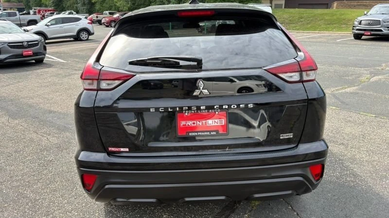 2023 Mitsubishi Eclipse Cross - Image 4 of 20