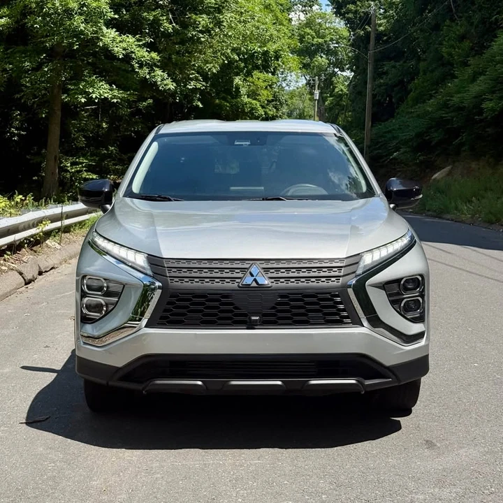 2023 Mitsubishi Eclipse Cross - Image 8 of 18