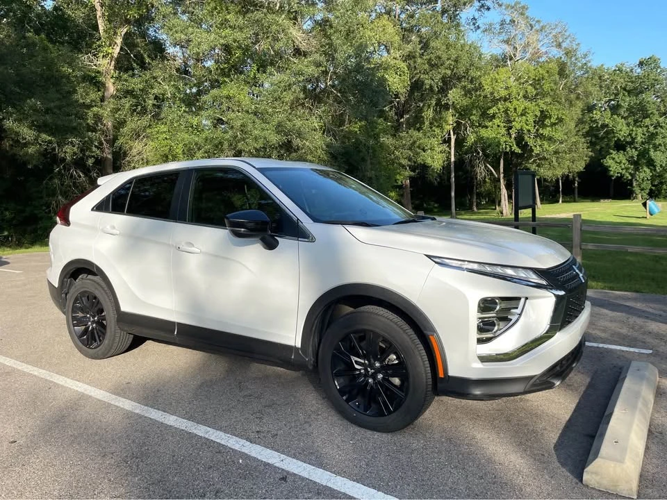 2023 Mitsubishi Eclipse Cross - Image 7 of 16