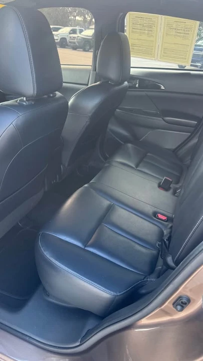 2023 Mitsubishi Eclipse Cross - Image 5 of 7