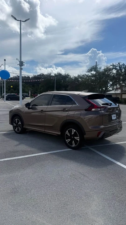 2023 Mitsubishi Eclipse Cross - Image 3 of 7