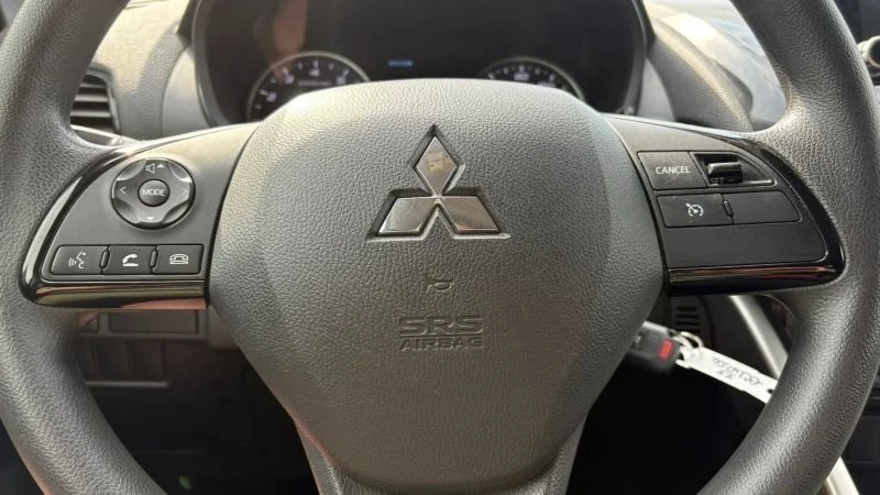 2023 Mitsubishi Eclipse Cross - Image 15 of 20