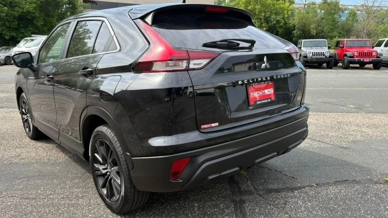 2023 Mitsubishi Eclipse Cross - Image 3 of 20