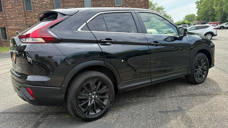 2023 Mitsubishi Eclipse Cross - Image 6 of 20