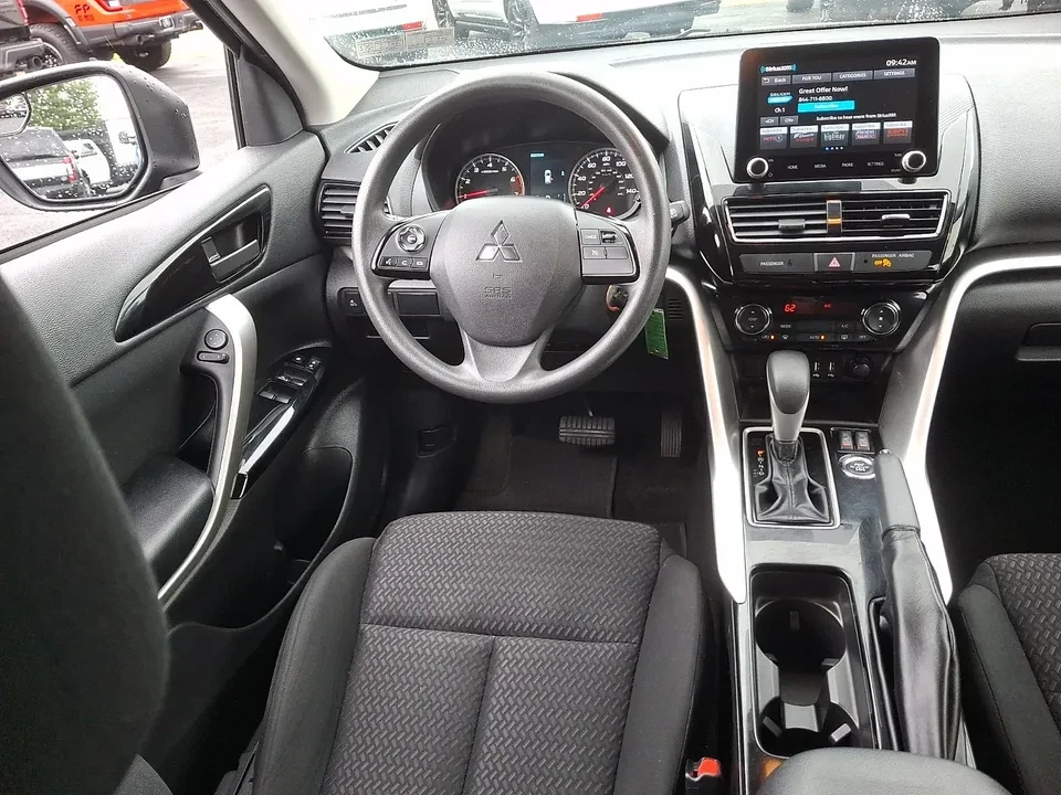 2023 Mitsubishi Eclipse Cross - Image 13 of 20