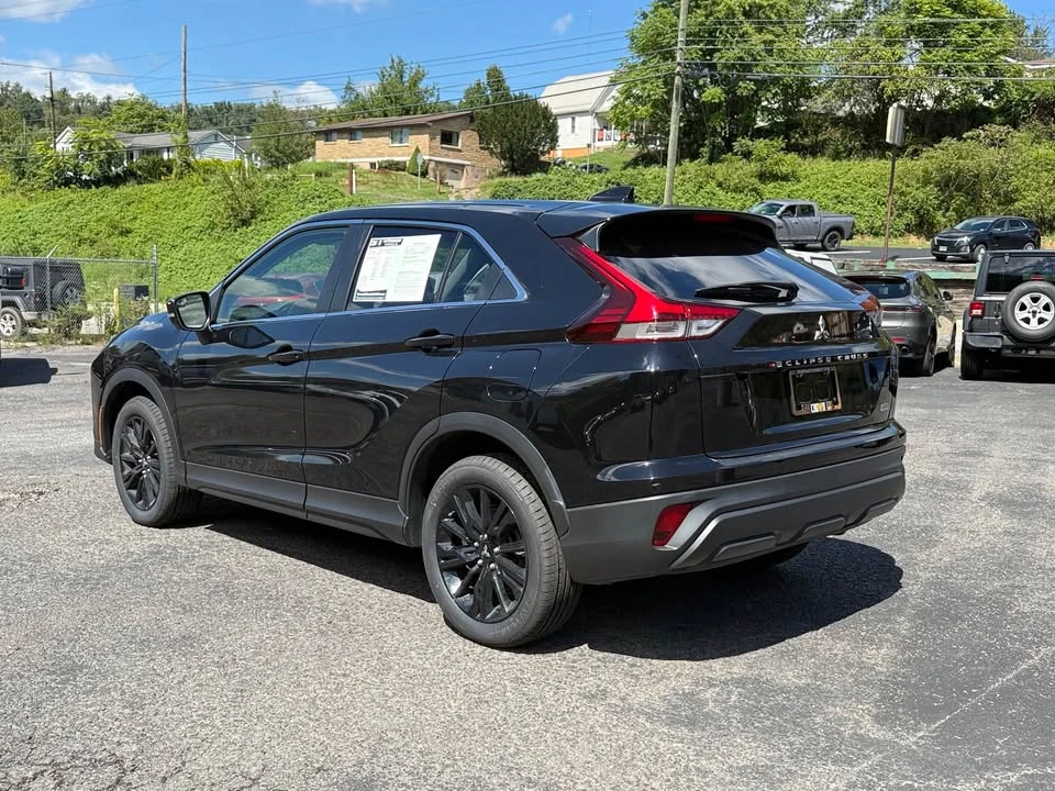 2023 Mitsubishi Eclipse Cross - Image 5 of 18