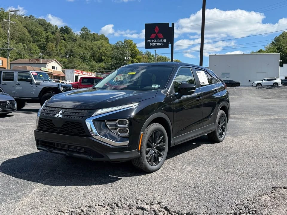 2023 Mitsubishi Eclipse Cross - Image 7 of 18