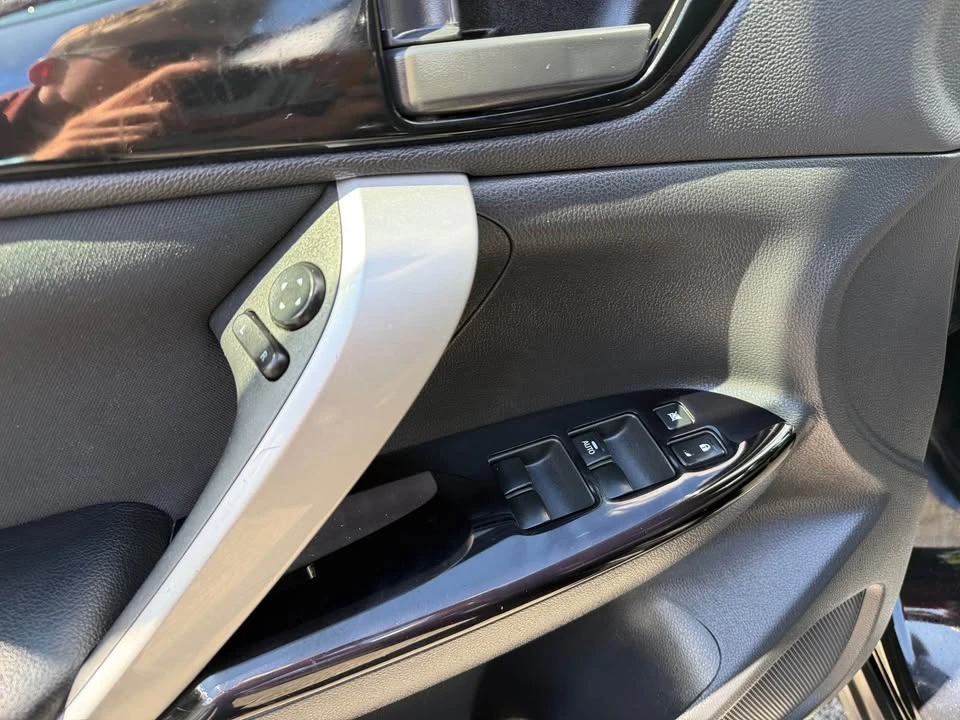 2023 Mitsubishi Eclipse Cross - Image 12 of 18