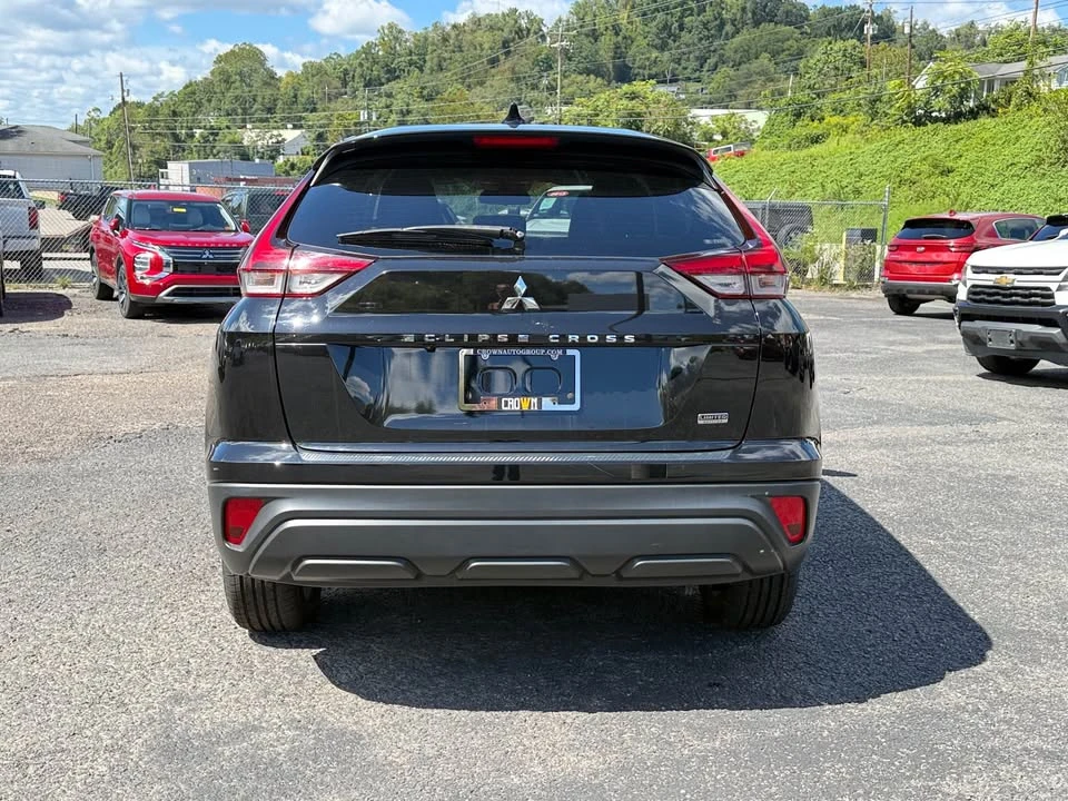 2023 Mitsubishi Eclipse Cross - Image 4 of 18