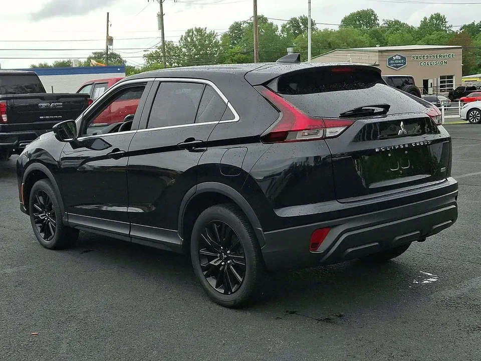 2023 Mitsubishi Eclipse Cross - Image 6 of 20