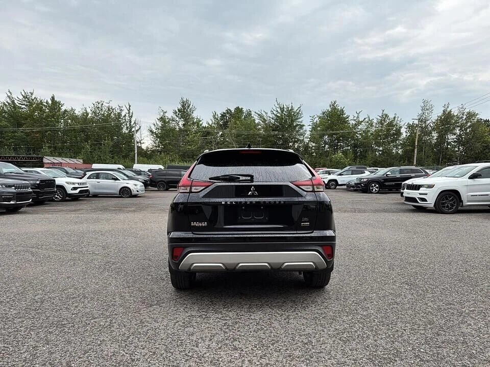 2023 Mitsubishi Eclipse Cross - Image 2 of 3