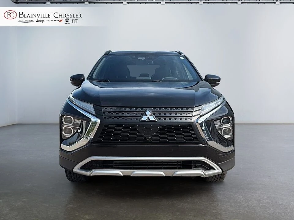 2023 Mitsubishi Eclipse Cross - Image 2 of 20