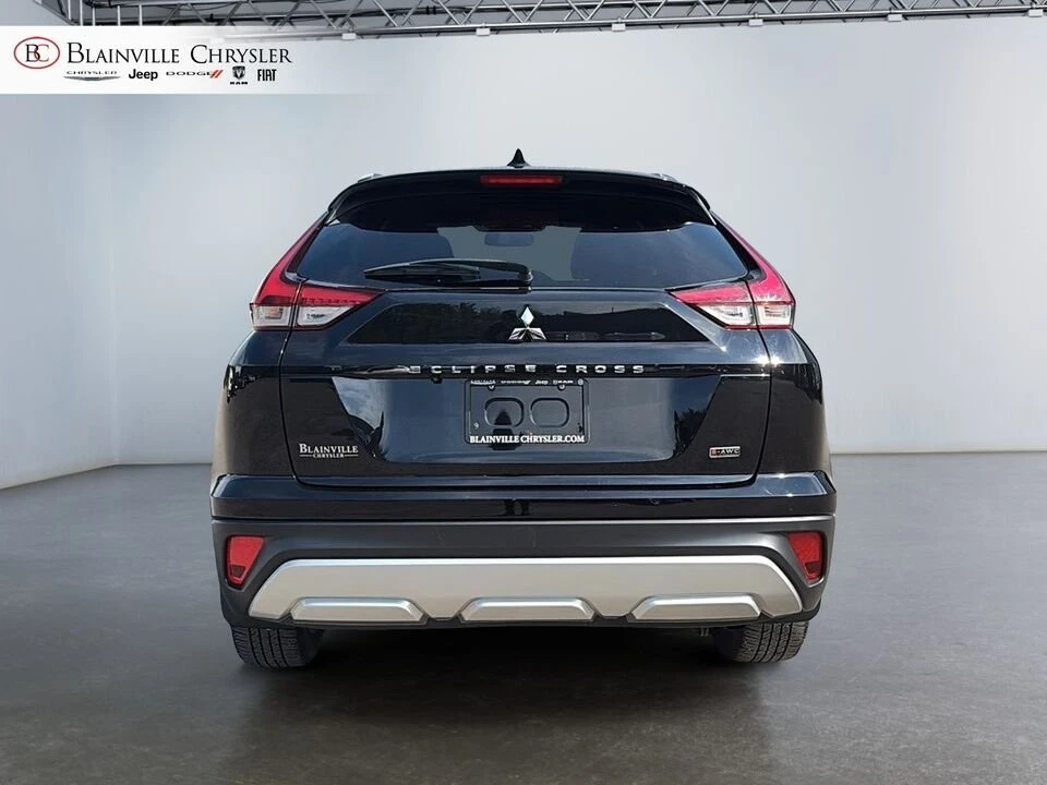 2023 Mitsubishi Eclipse Cross - Image 8 of 20