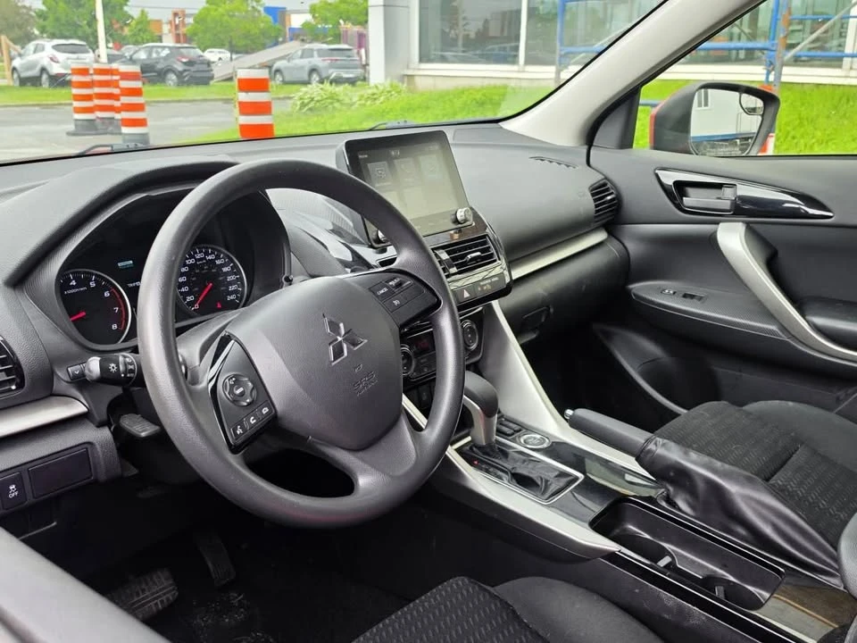 2023 Mitsubishi Eclipse Cross - Image 9 of 10