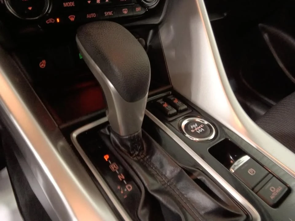 2023 Mitsubishi Eclipse Cross - Image 16 of 20