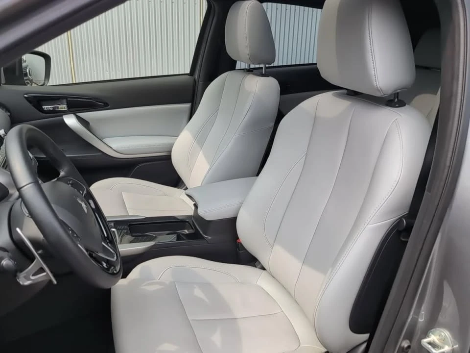 2023 Mitsubishi Eclipse Cross - Image 17 of 20