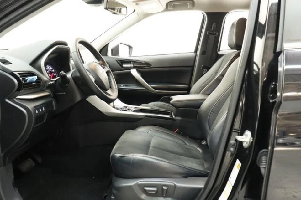2023 Mitsubishi Eclipse Cross - Image 7 of 20